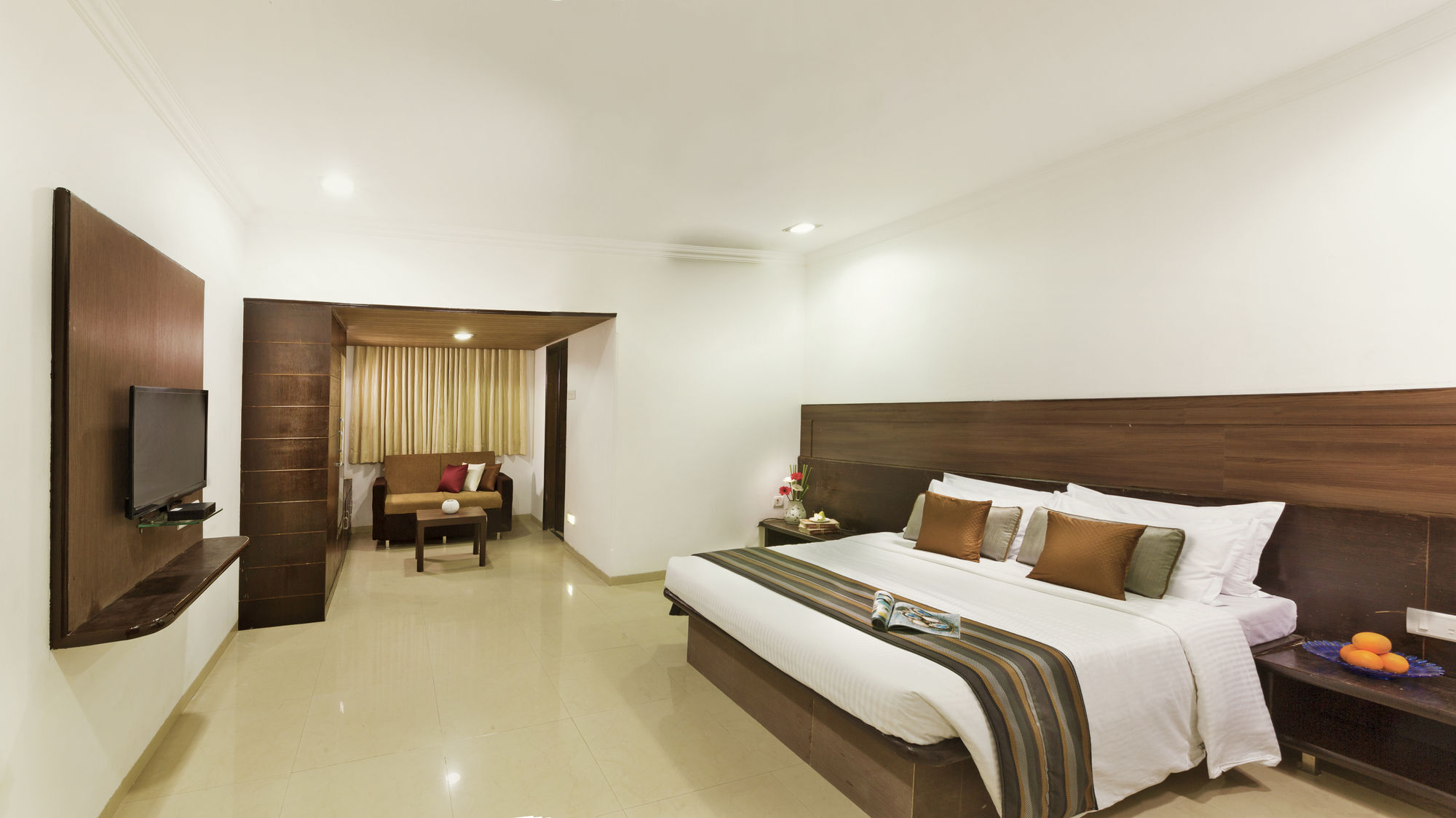 Hotel Shirdi Sai Wada エクステリア 写真